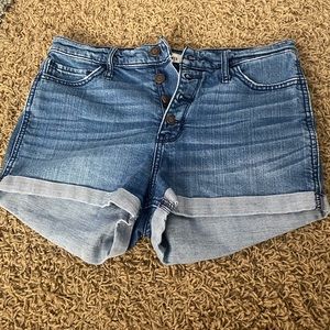 Hollister High waisted shorts